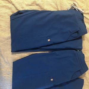 Selling 2 very lightly worn Yola Skinny bottoms (XS) in ROYAL BLUE